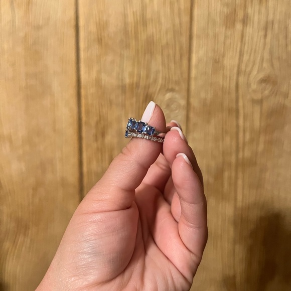 2 Blue stone rings - Picture 3 of 3